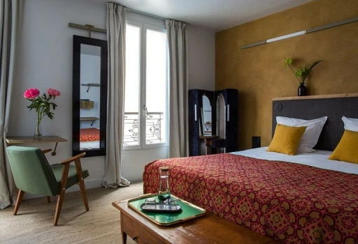 क्या लैटिन क्वार्टर के लक्ज़री होटल पेरिसी ऐतिहासिक विरासत को सहेजते हैं?